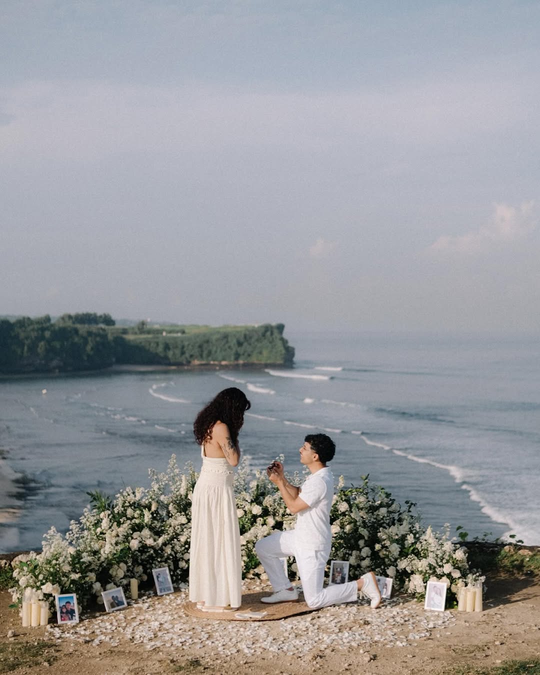 An Intimate Cliffside Proposal — moment 2