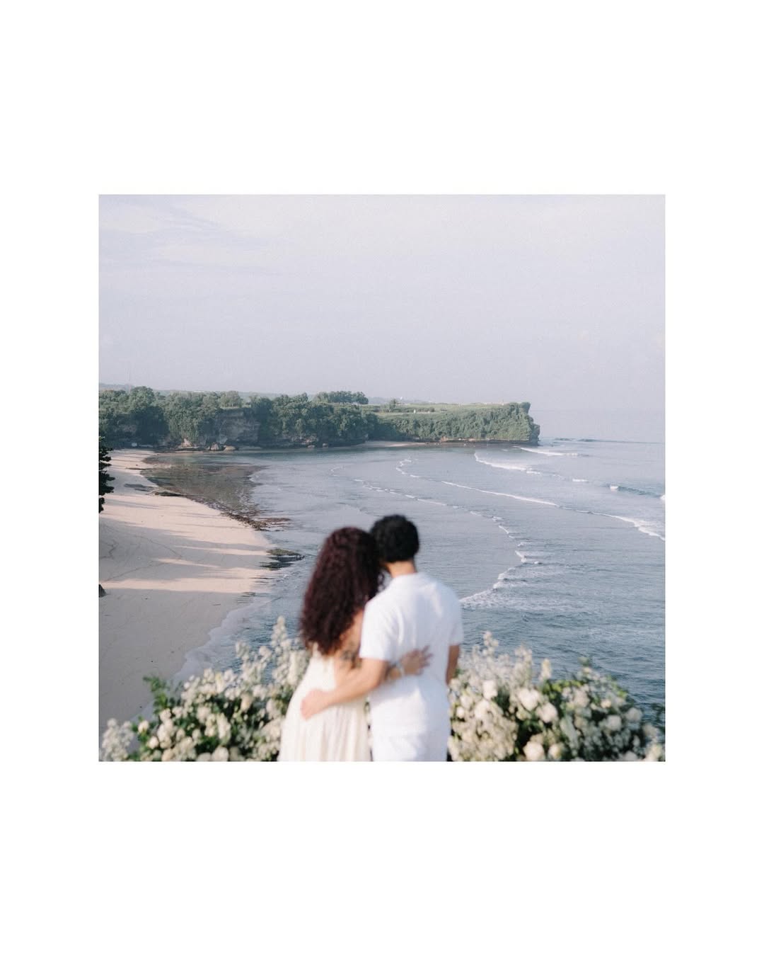 An Intimate Cliffside Proposal — moment 6